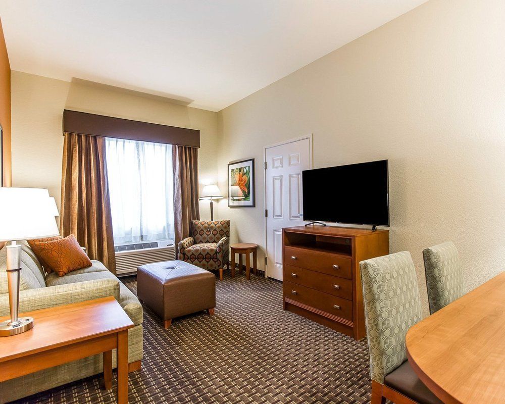 Mainstay Suites Stanley Exterior foto